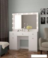 Туалетный столик с зеркалом Мир Мебели Maxima М 061