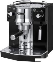 Рожковая кофеварка DeLonghi EC 820.B