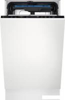 Встраиваемая посудомоечная машина Electrolux EEM66331L