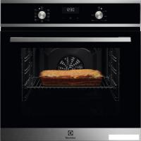 Электрический духовой шкаф Electrolux EOF5H40BX