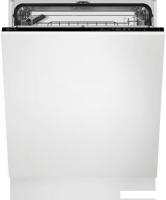 Встраиваемая посудомоечная машина Electrolux AirDry 300 ESL5315LO