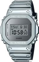Наручные часы Casio GM-5600YM-8A8