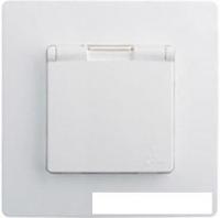 Розетка Legrand Etika 6 722 32 (белый)