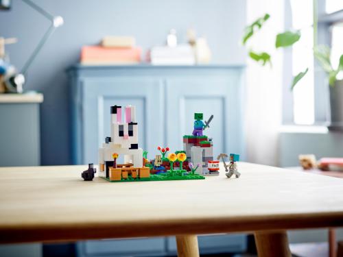 Конструктор Lego Minecraft Кроличье ранчо. 340 дет. 21181. Фото 3 в описании